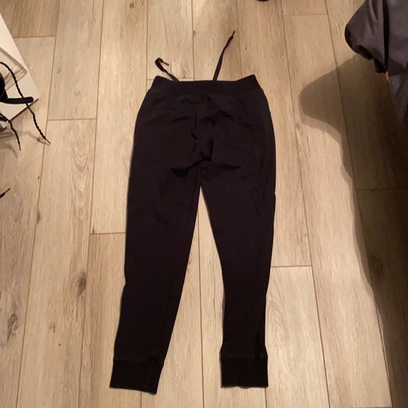 lululemon black joggers - Picture 2 of 3